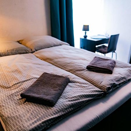Motel1- A Megfizetheto Luxus! Dunaújváros Eksteriør billede