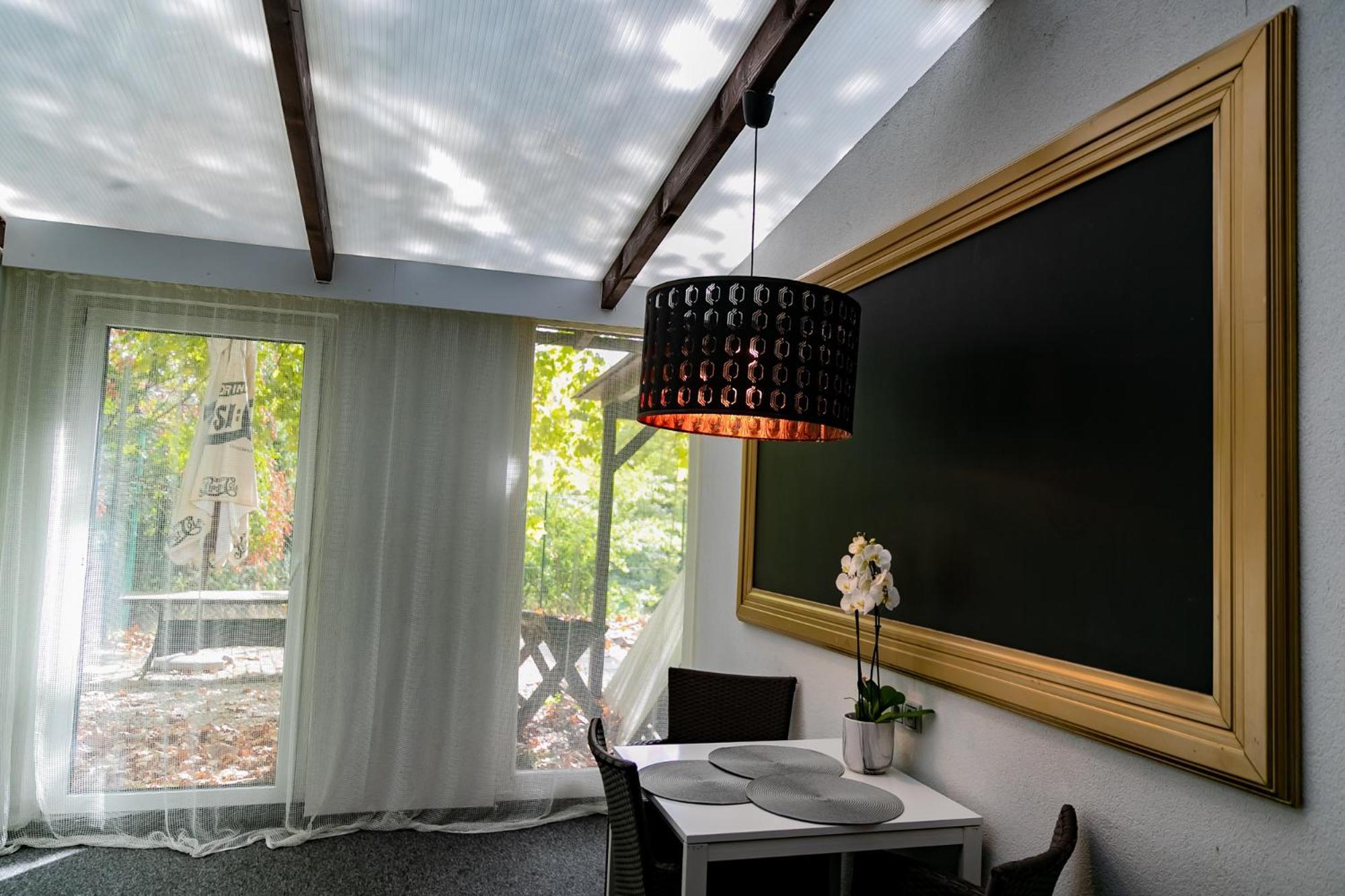 Motel1- A Megfizetheto Luxus! Dunaújváros Eksteriør billede