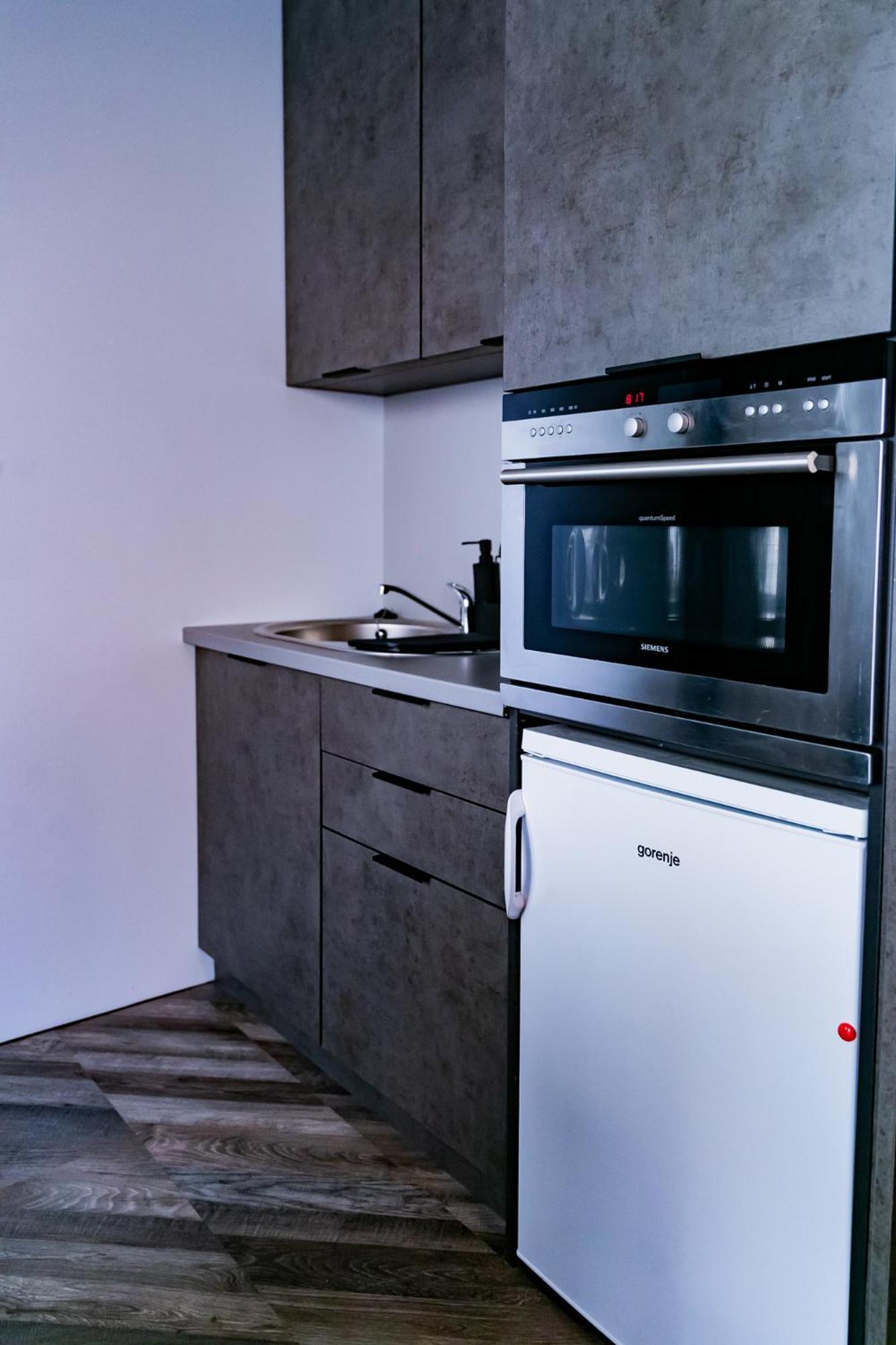 Motel1- A Megfizetheto Luxus! Dunaújváros Eksteriør billede