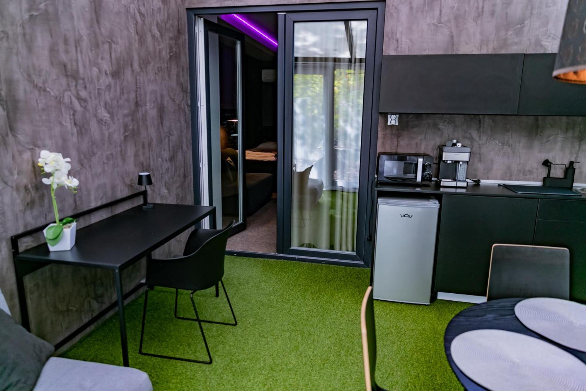 Motel1- A Megfizetheto Luxus! Dunaújváros Eksteriør billede