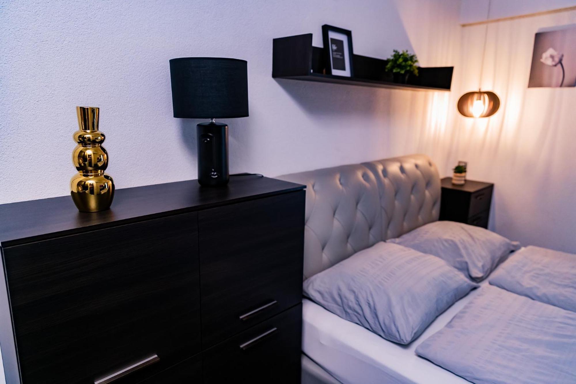 Motel1- A Megfizetheto Luxus! Dunaújváros Eksteriør billede