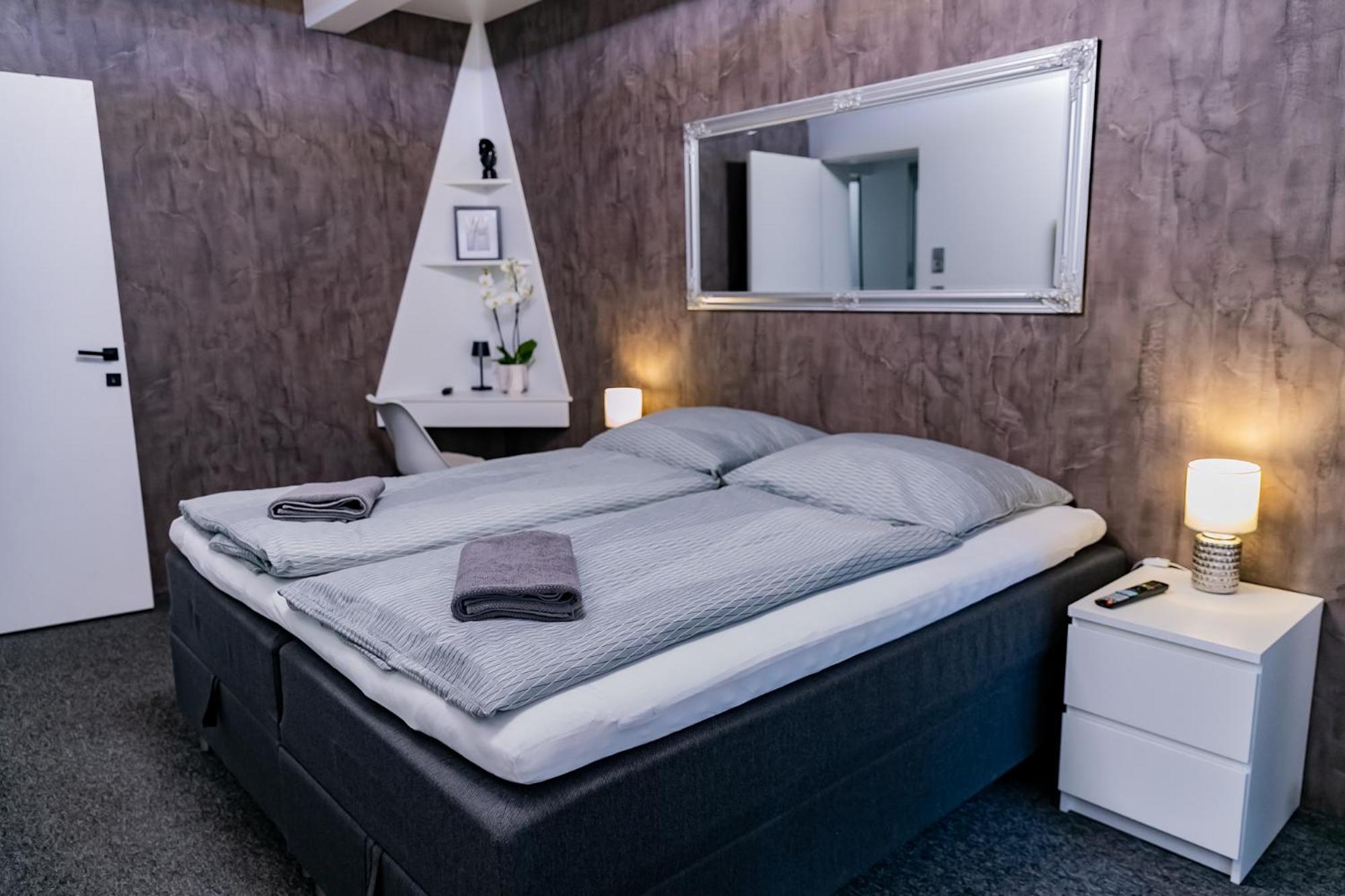 Motel1- A Megfizetheto Luxus! Dunaújváros Eksteriør billede